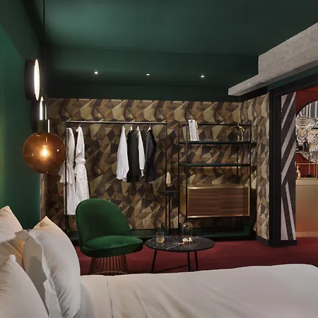 Stories Boutique 4*
