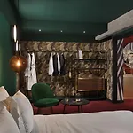 Stories Boutique 4*