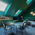 Hotel Stories Boutique 4*