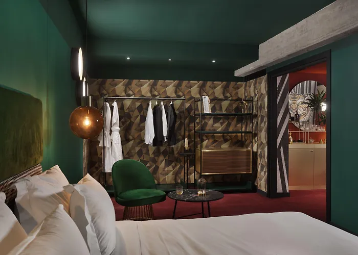 Stories Boutique 4*
