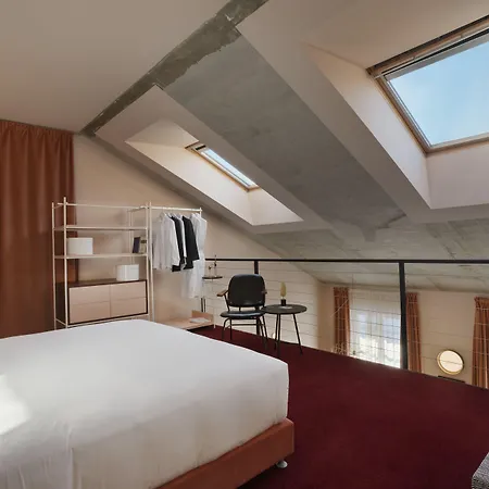 Stories Boutique 布达佩斯