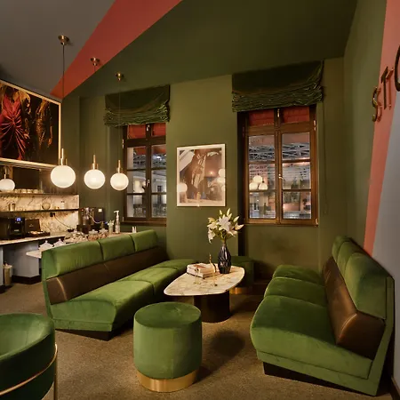 Stories Boutique 4*