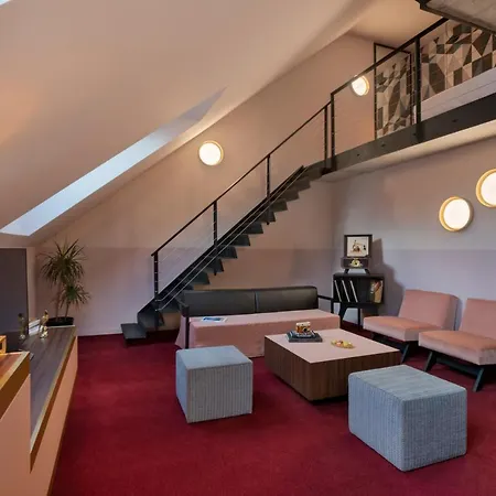 Hotel Stories Boutique