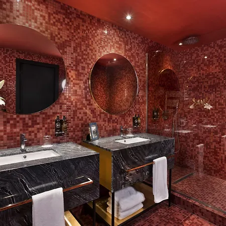 Hotel Stories Boutique 4*