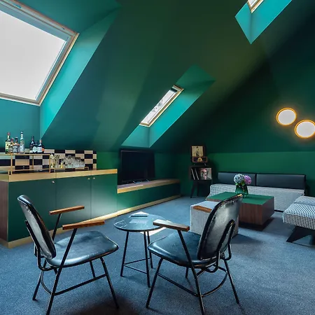 Hotel Stories Boutique 4*