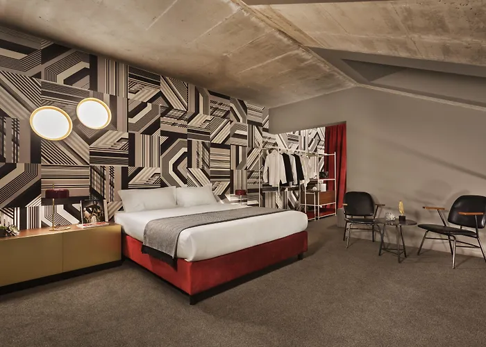 Hotel Stories Boutique 4*