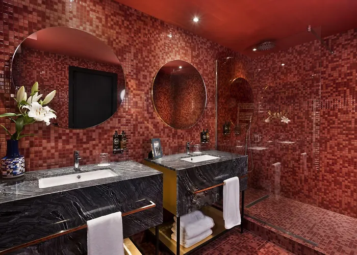 Hotel Stories Boutique 4*